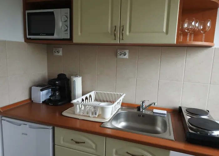 Akali Apartment *